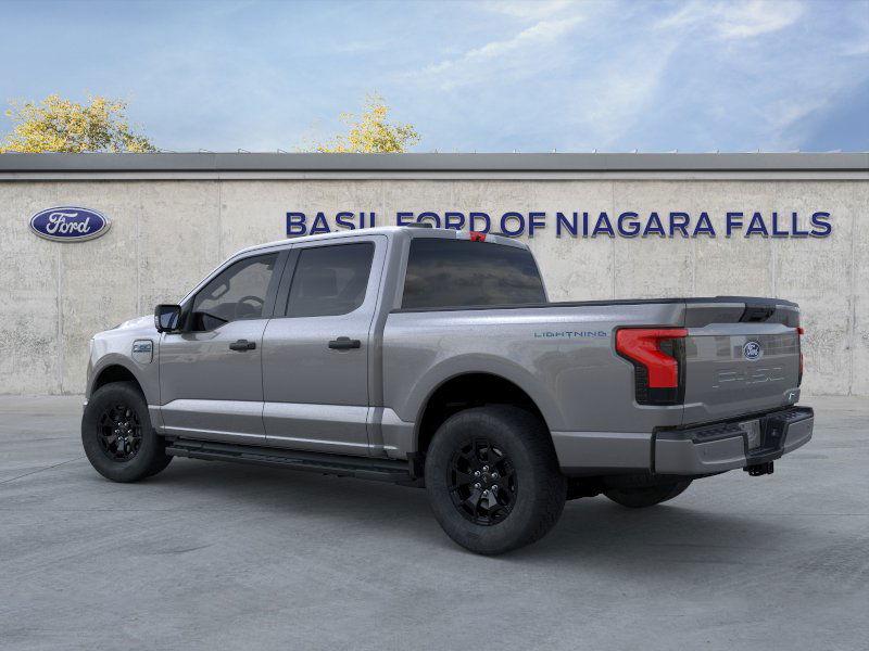2025 Ford F-150 Lightning XLT photo 4