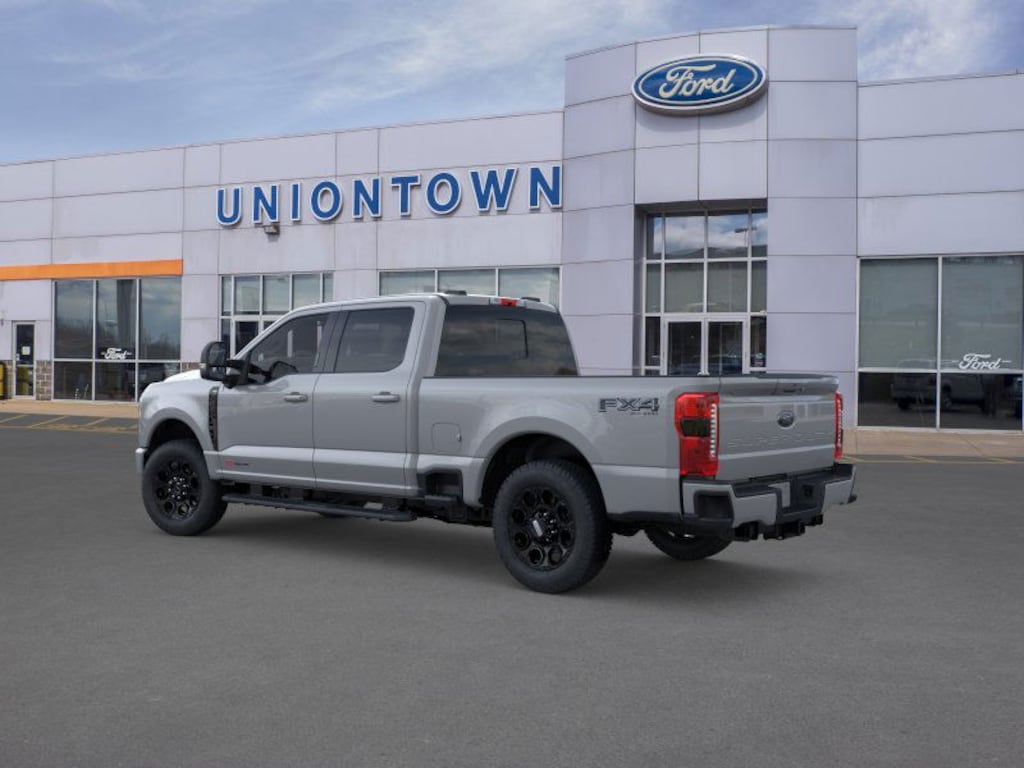 New 2025 Ford F-350 Super Duty XLT 4x4 XLT Crew Cab 6.8 ft. SB SRW Pickup