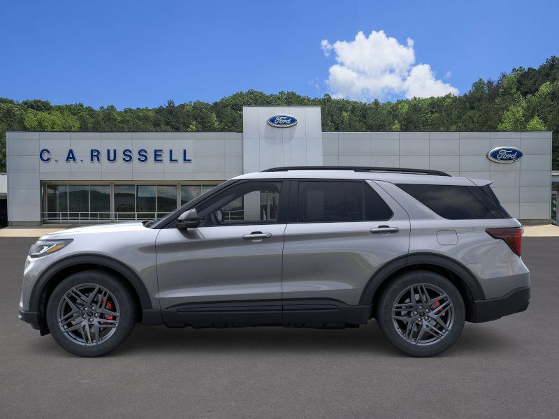 2025 Ford Explorer ST photo 5