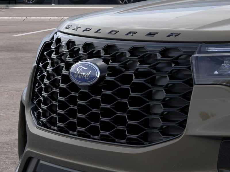 2026 Ford Explorer ST-Line - Photo 17