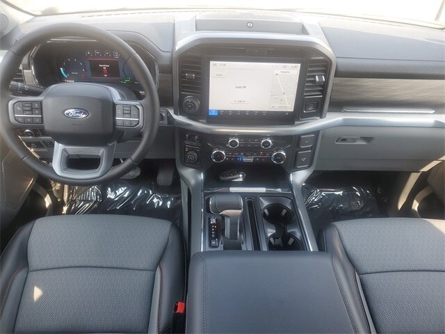 2025 Ford F-150 Lariat photo 18