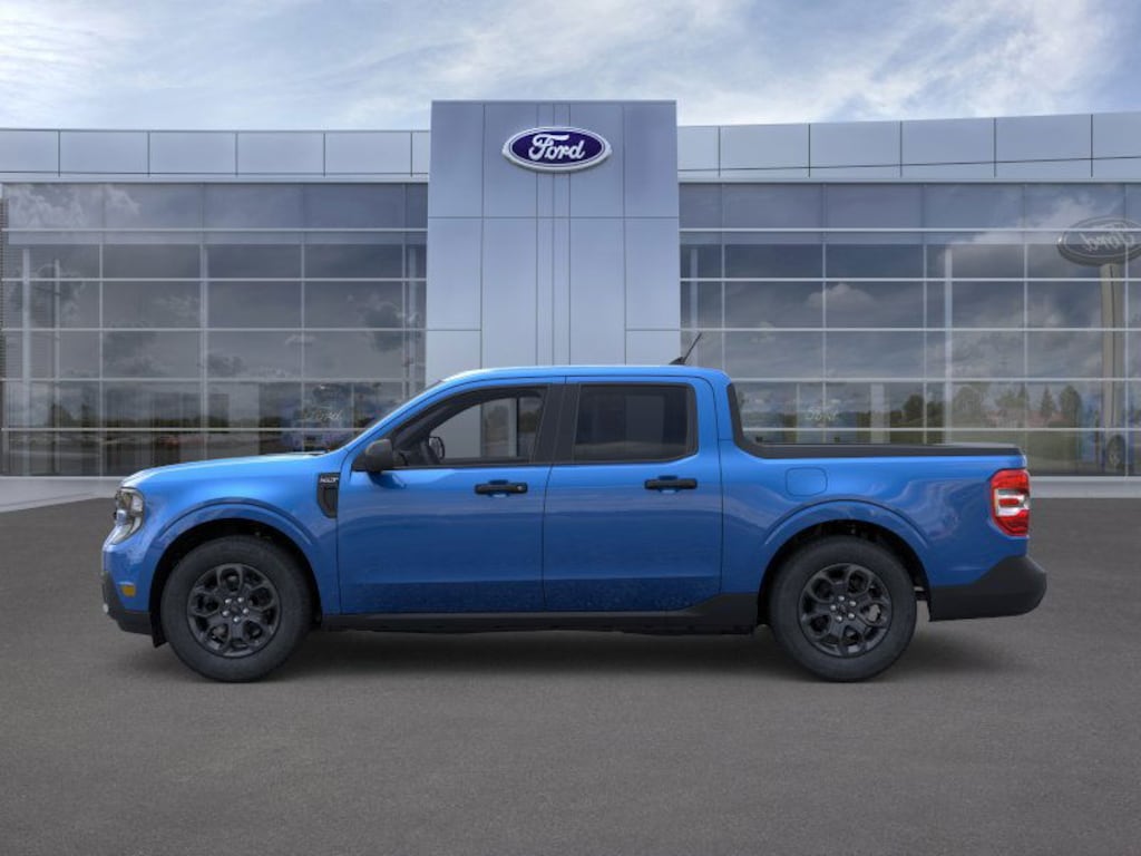 New 2025 Ford Maverick XLT Truck SuperCrew