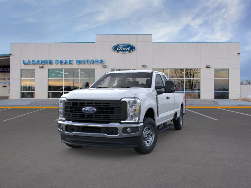 2025 Ford F-250 photo 2
