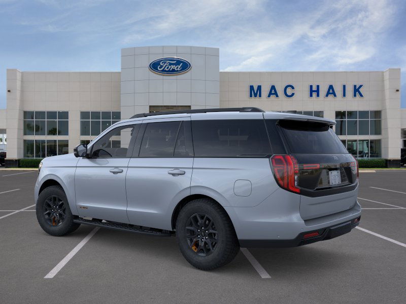 2025 Ford Expedition photo 2