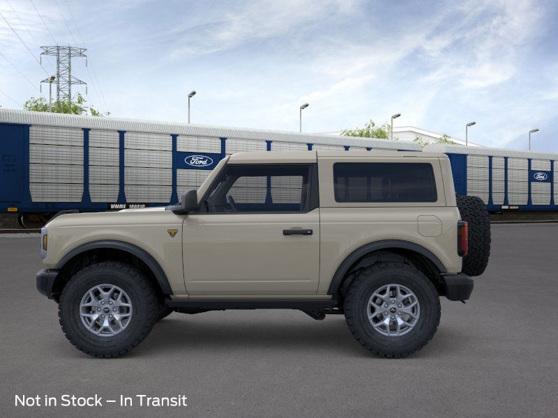 2025 Ford Bronco Badlands photo 3