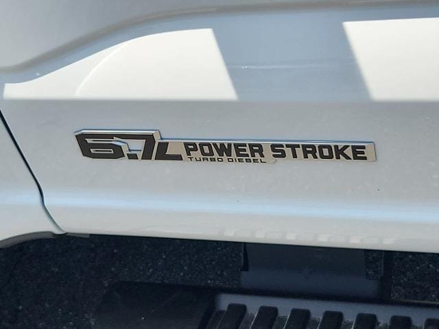 2025 Ford Super Duty F-350 DRW F-350 XL 4WD Crew Cab 179 WB 60 CA