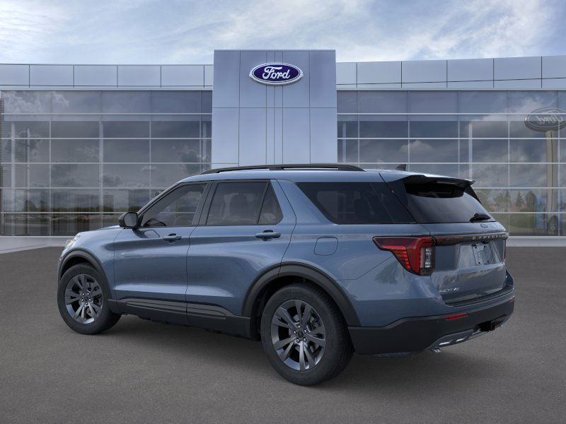 2026 Ford Explorer photo 2