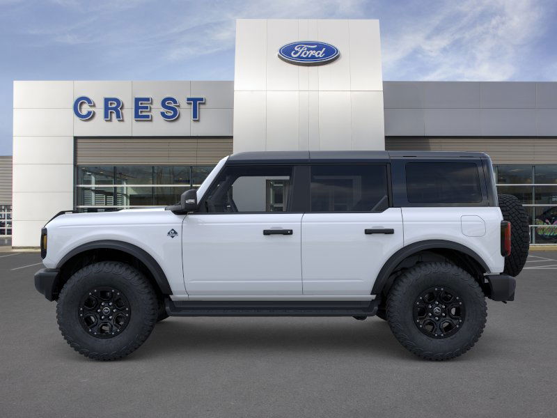 2025 Ford Bronco Outer Banks photo 3