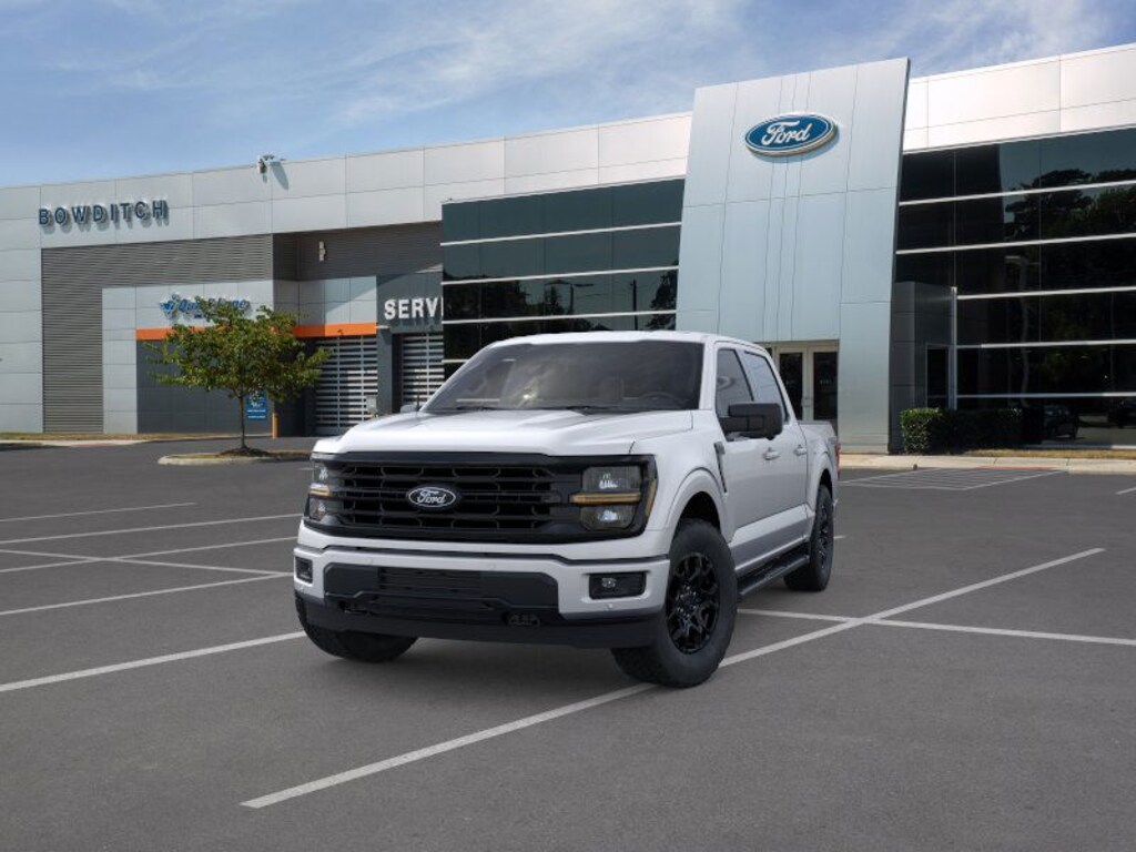 New 2025 Ford F-150 XLT Truck SuperCrew Cab