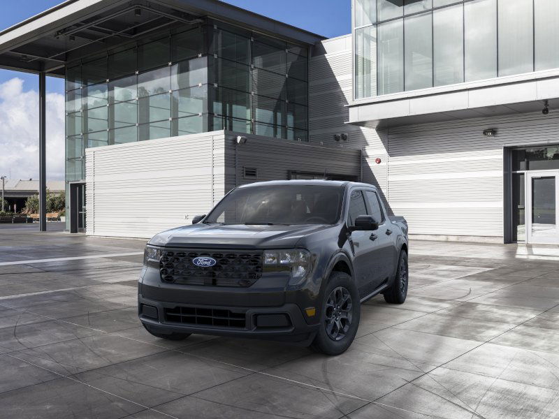 2025 Ford Maverick XLT photo 2