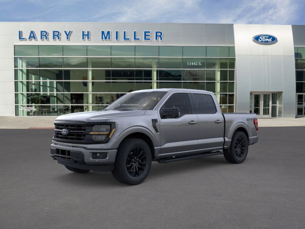 New 2025 Ford F-150 XLT 4WD SuperCrew 5-1/2' Box V6 Engine