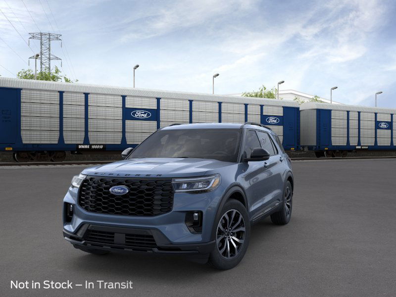 2025 Ford Explorer ST-Line photo 2