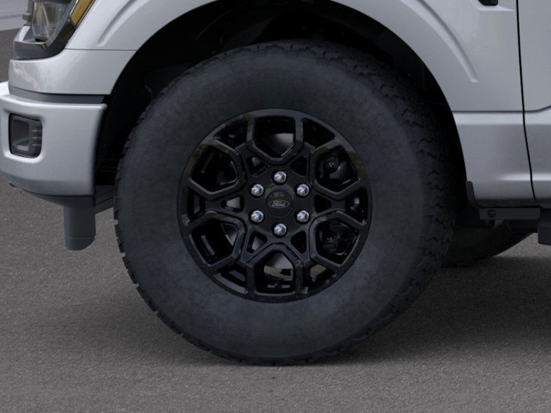 2025 Ford F-150 XLT photo 24