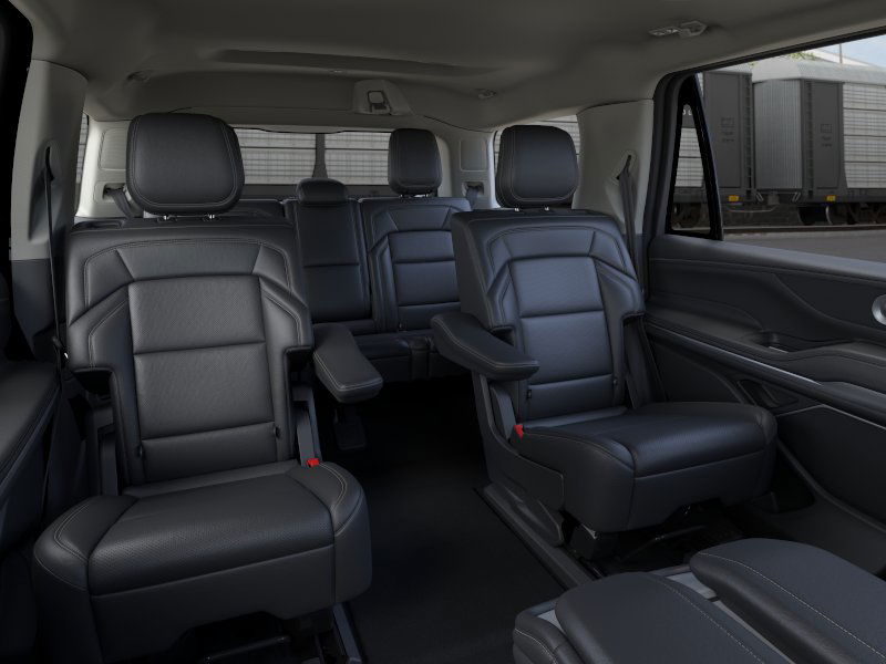 2026 Lincoln Navigator Premiere - Photo 11