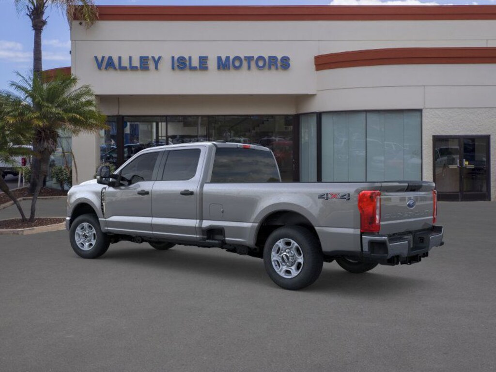 New 2026 Ford F-350 F-350 XLT Truck Crew Cab