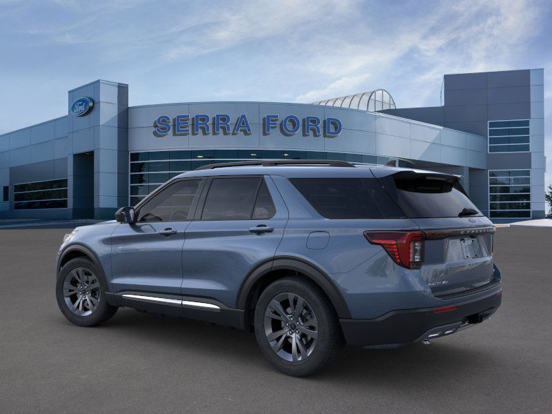 2025 Ford Explorer photo 4