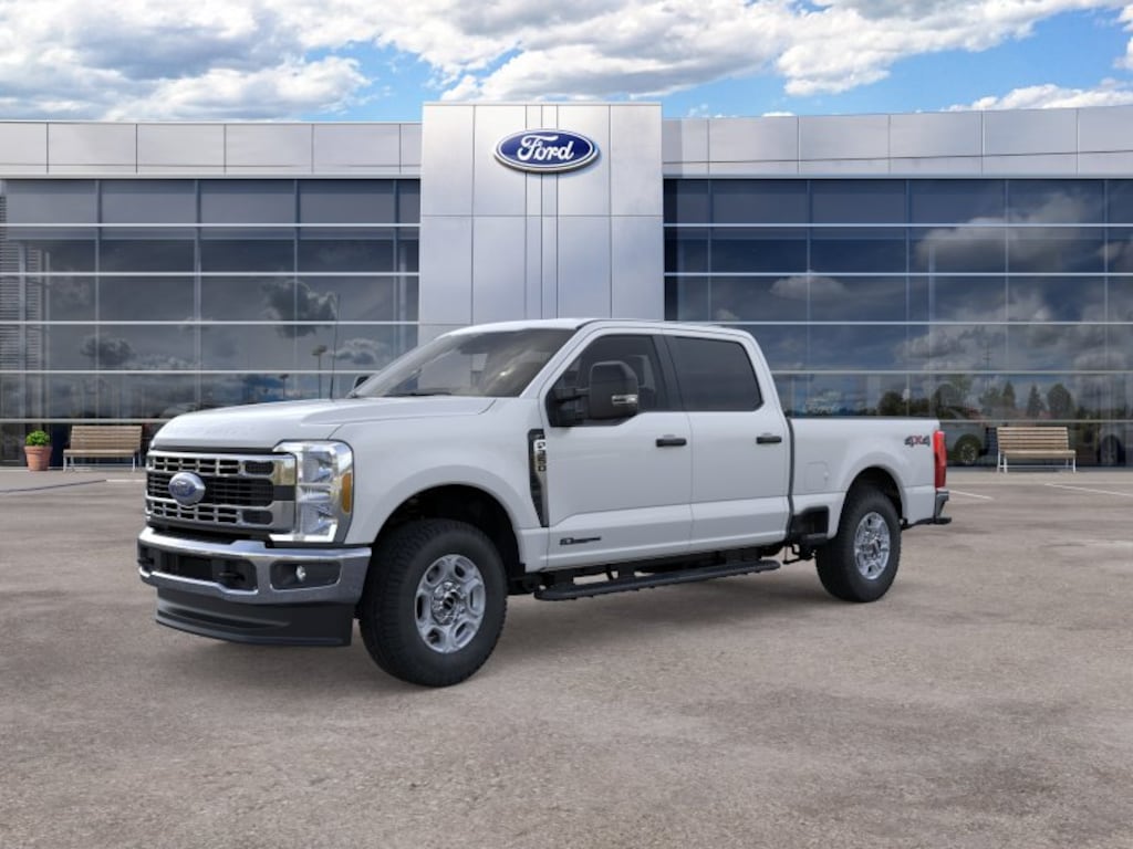 New 2026 Ford F-350 F-350 XLT Truck Crew Cab