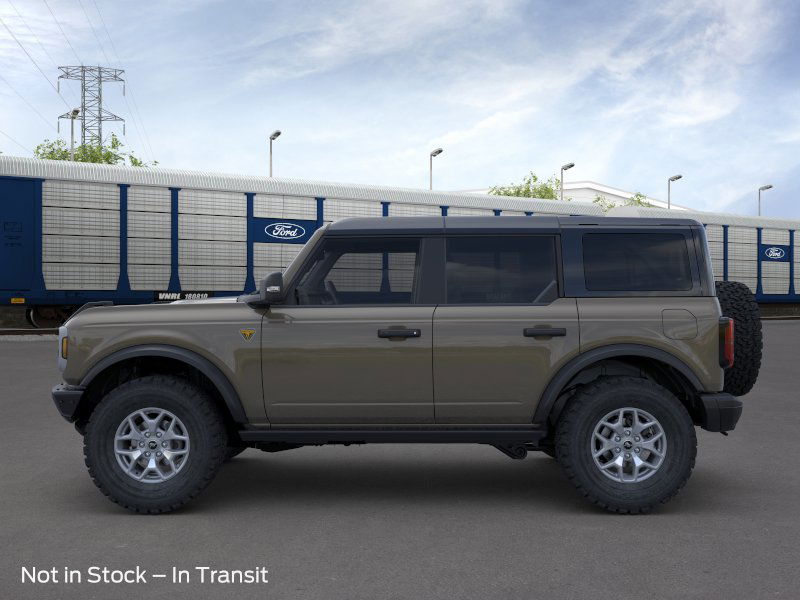 2025 Ford Bronco Badlands photo 3