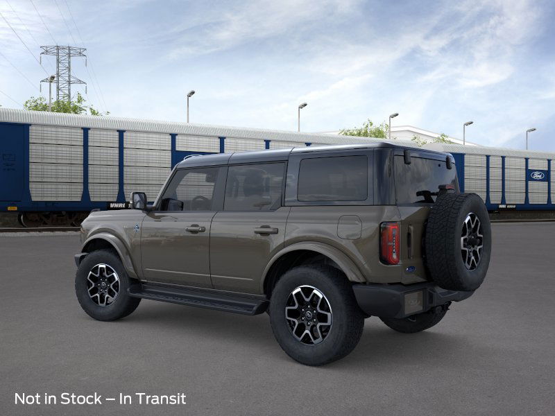 2025 Ford Bronco Outer Banks photo 3