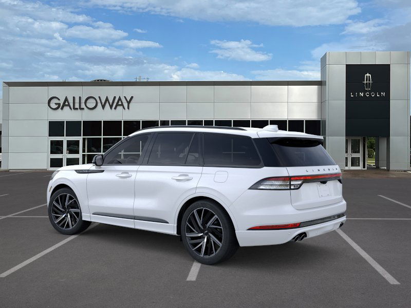 2026 Lincoln Aviator Black Label photo 3
