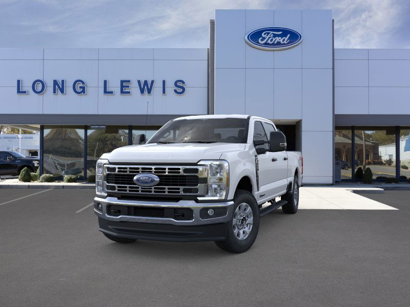 2025 Ford F-250 photo 2