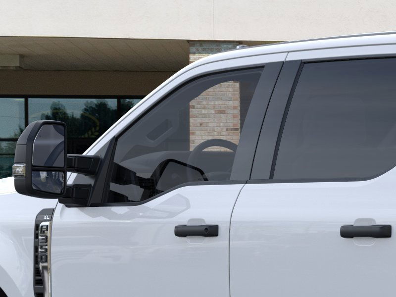 2025 Ford Super Duty F-350 DRW F-350 XL 4WD Crew Cab 179 WB 60 CA