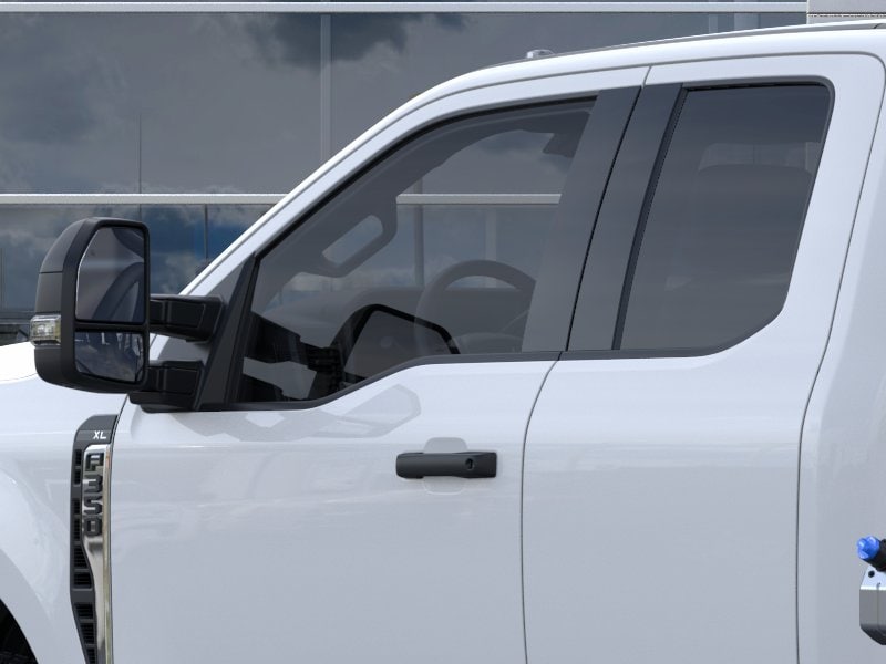 2025 Ford F-350 Super Duty Chassis Cab XL - Photo 43