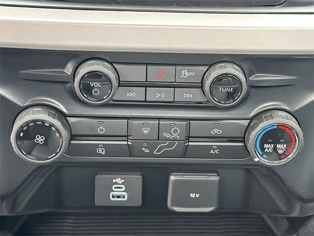 Thumbnail: 2025 Ford  - 38