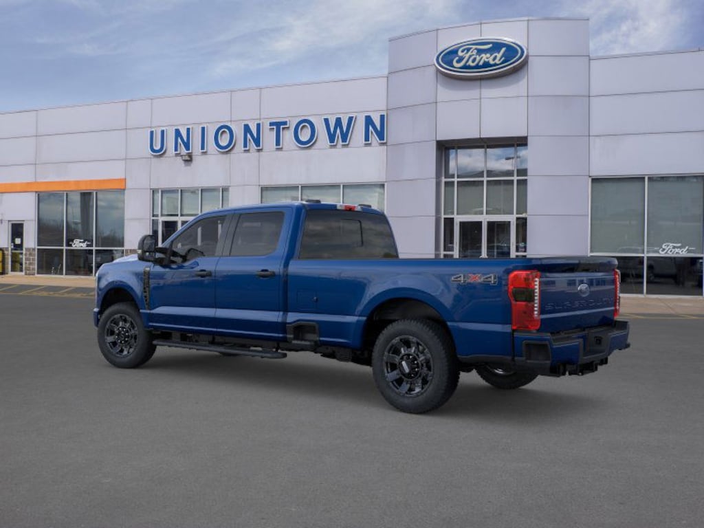 New 2026 Ford F-250 Super Duty XL 4x4 XL Crew Cab 8 ft. LB Pickup