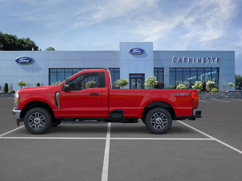 2025 Ford F-350 XLT photo 3