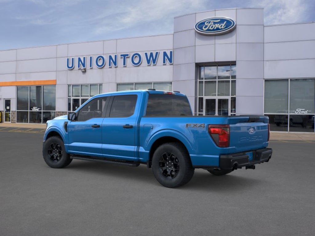 New 2025 Ford F-150 STX 4x4 STX SuperCrew 5.5 ft. SB