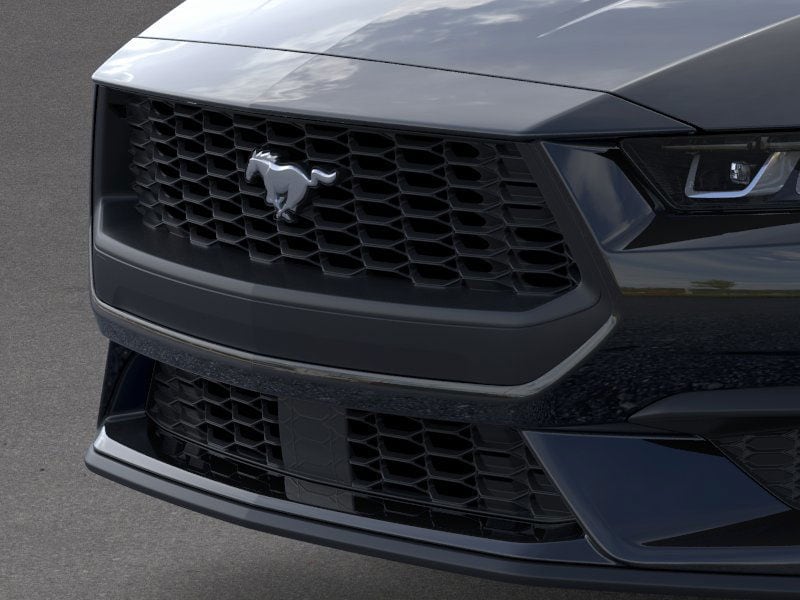 2025 Ford Mustang  17