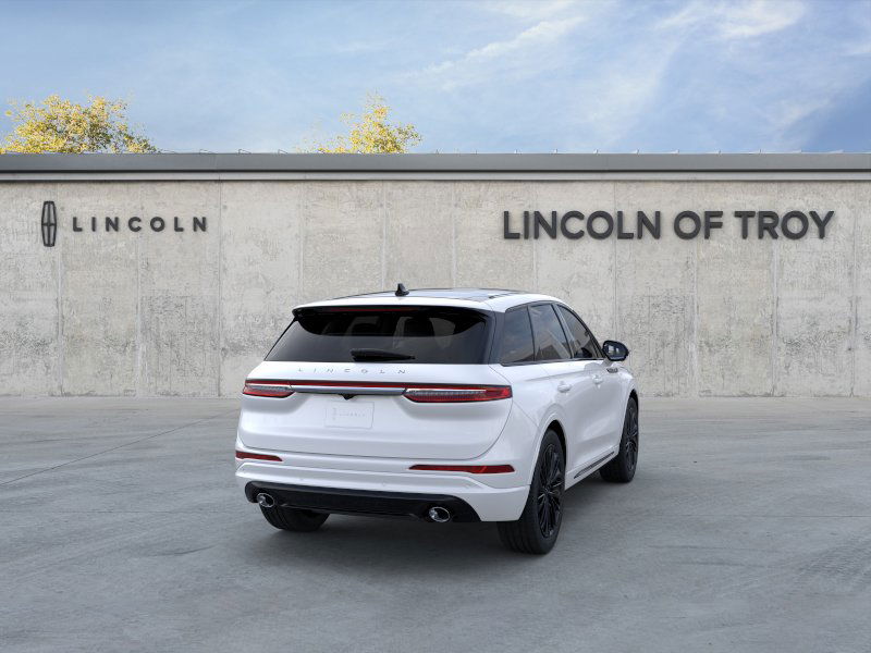 2024 Lincoln Corsair Premiere 8