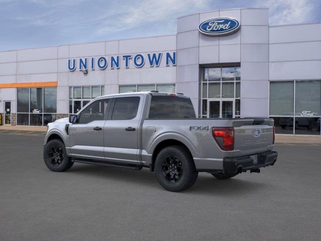 New 2025 Ford F-150 STX 4x4 STX SuperCrew 5.5 ft. SB