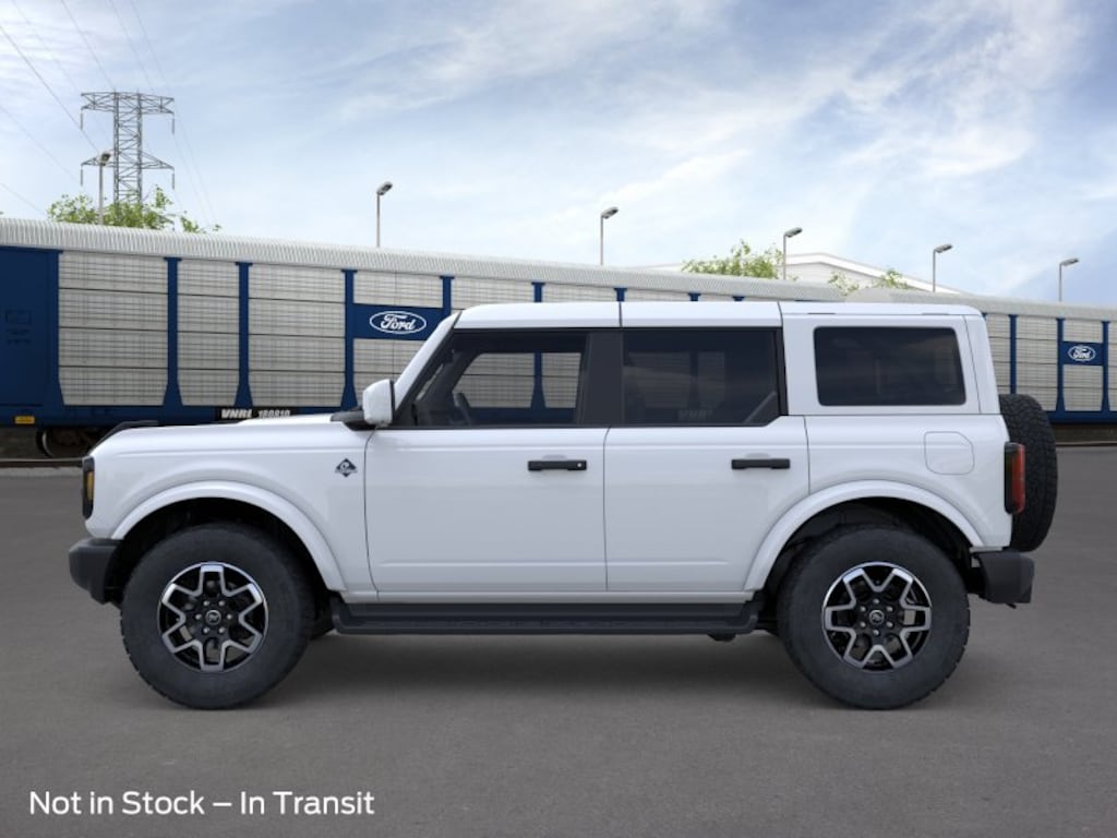 New 2026 Ford Bronco Outer Banks SUV