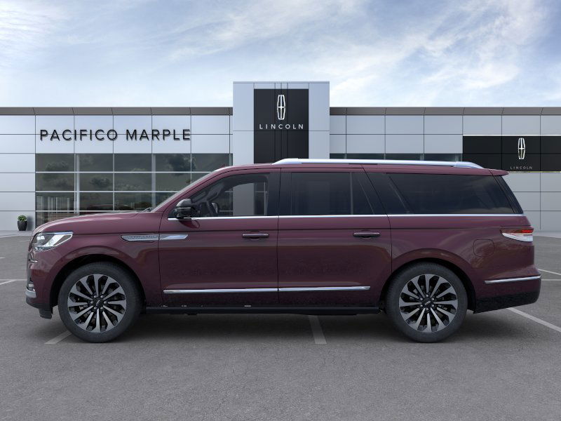 2024 Lincoln Navigator Reserve L photo 3