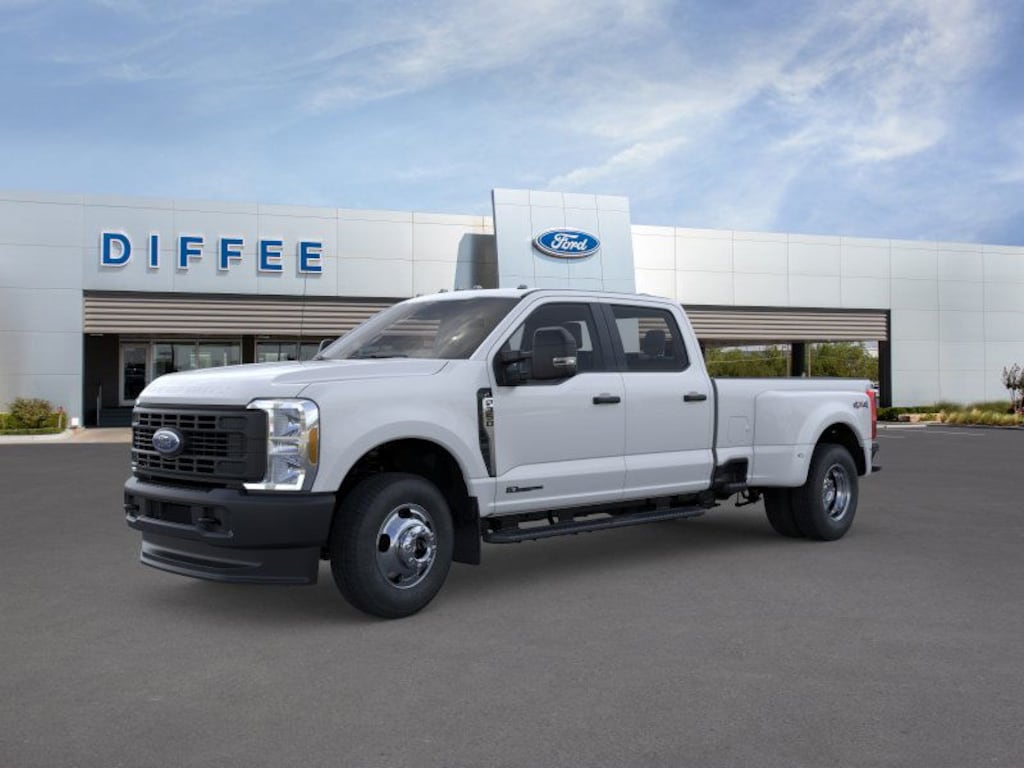 New 2026 Ford Super Duty F-350 XL Truck Crew Cab