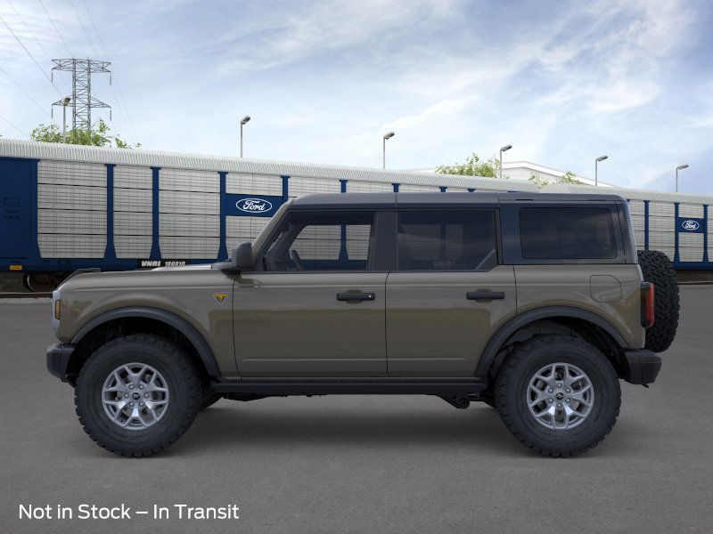 2025 Ford Bronco Badlands photo 3
