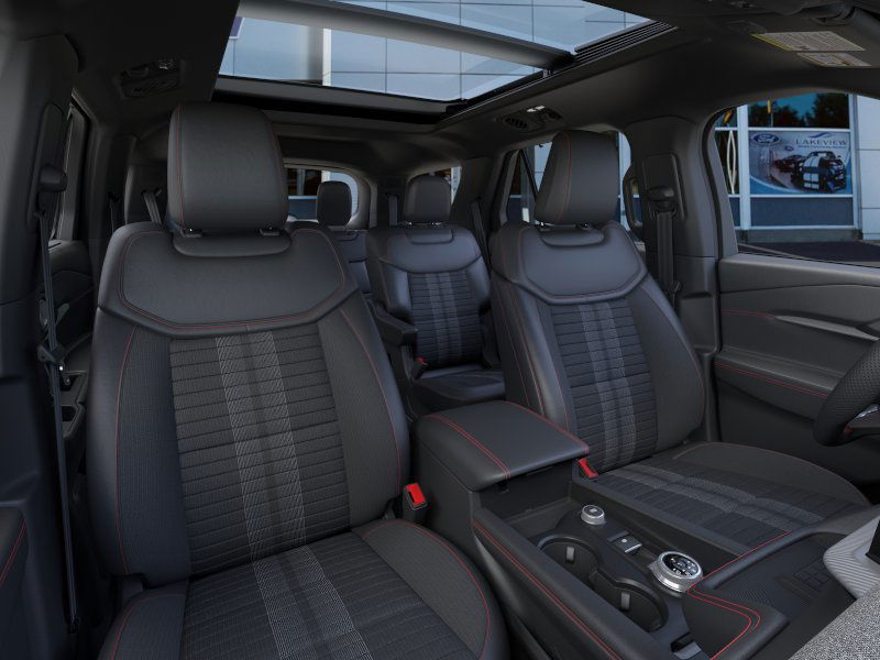 2025 Ford Explorer ST-Line photo 10