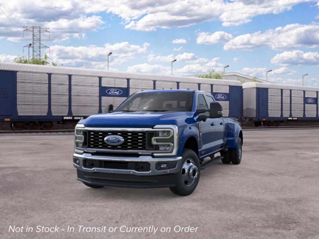 New 2026 Ford F-350SD Lariat Truck Crew Cab