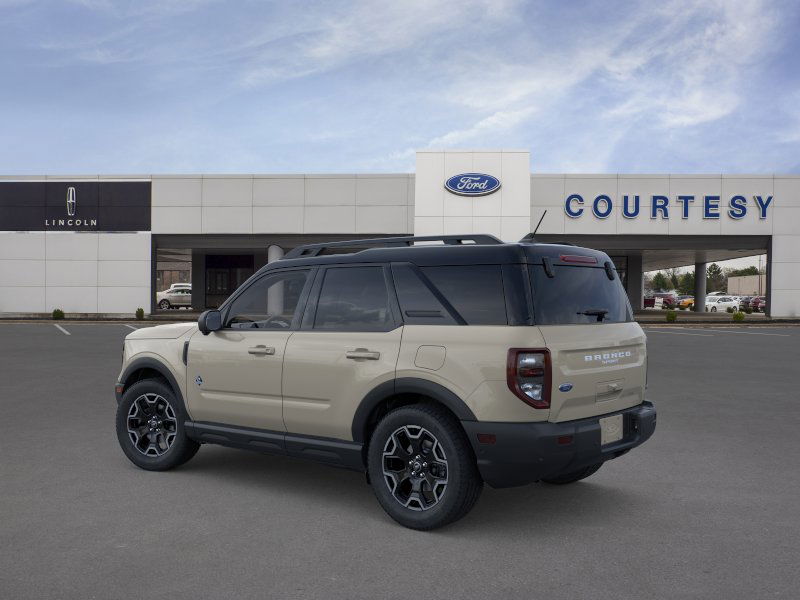 2025 Ford Bronco Sport Outer Banks photo 2
