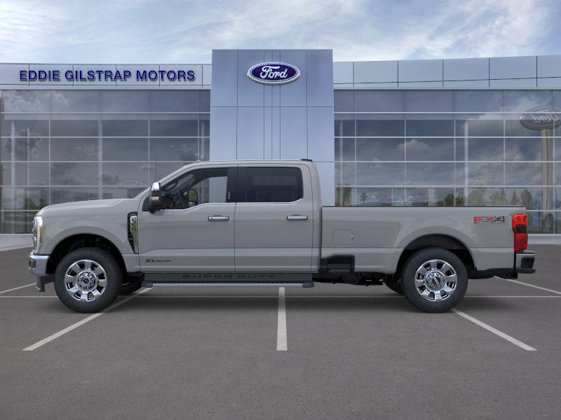2025 Ford F-350 photo 3