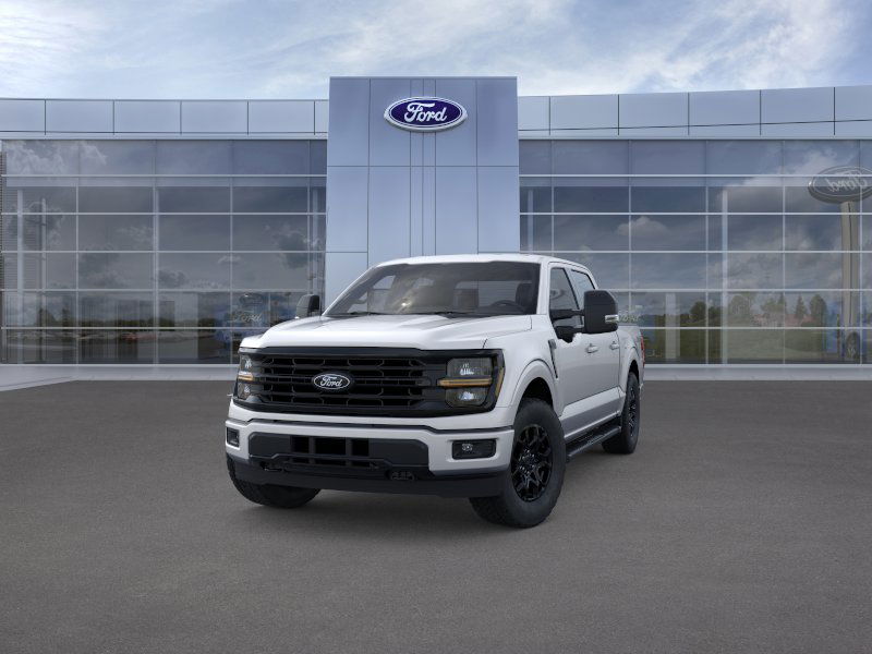2025 Ford F-150 XLT photo 2
