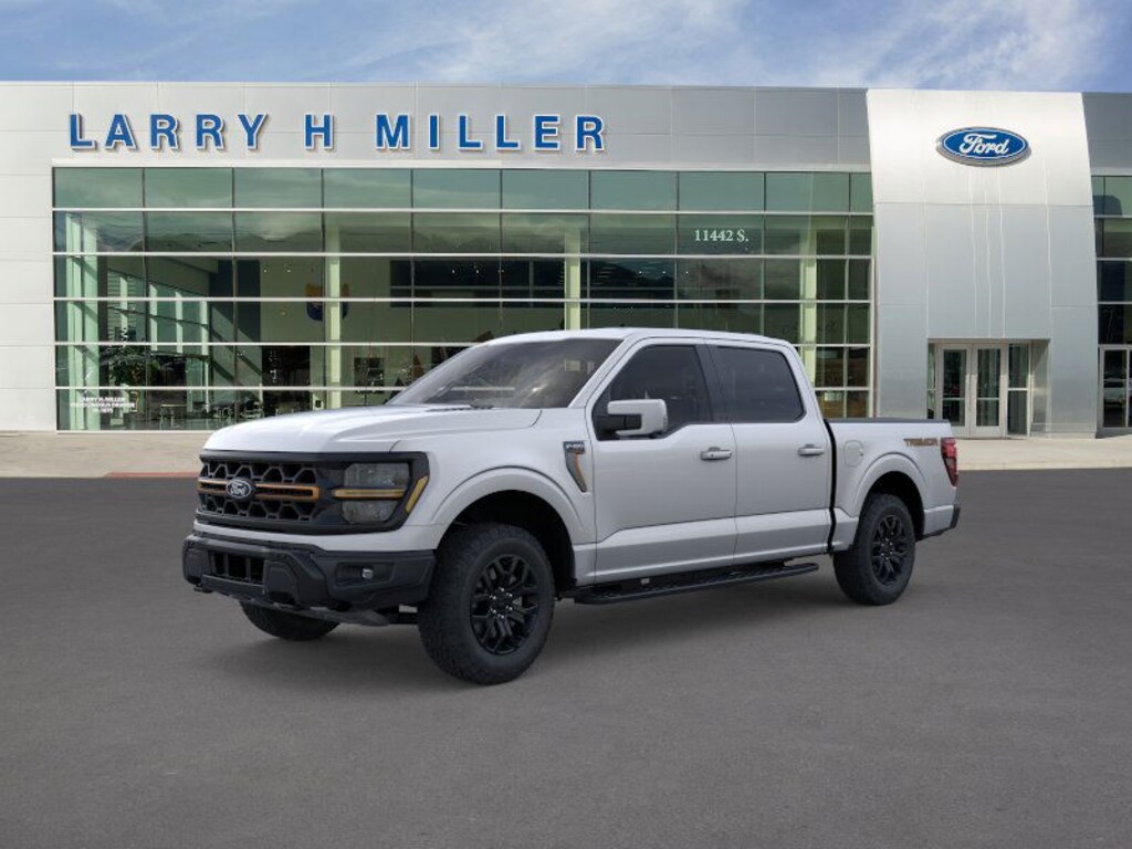 New 2025 Ford F-150 Tremor 4WD SuperCrew 5-1/2' Box V6 Engine