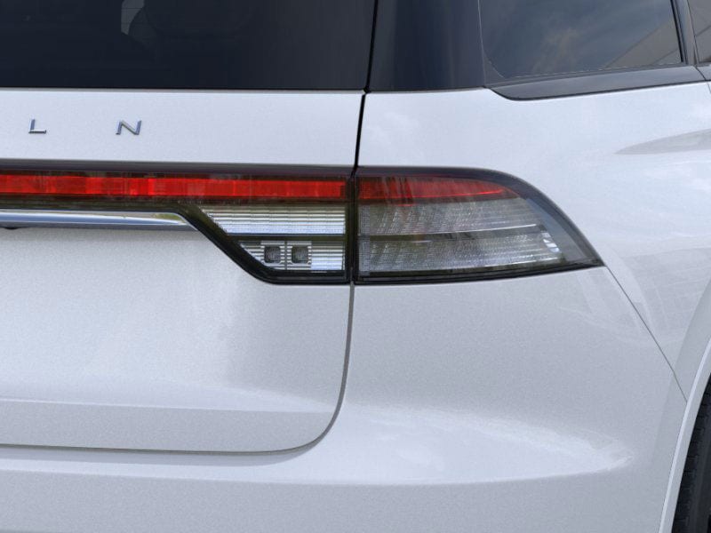 Thumbnail: 2025 Lincoln Aviator - 43