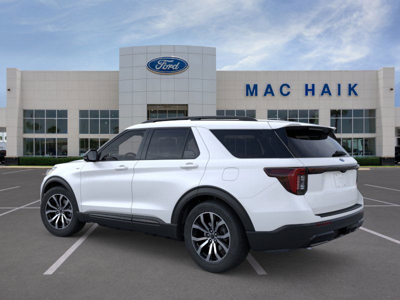 2025 Ford Explorer ST-Line photo 4