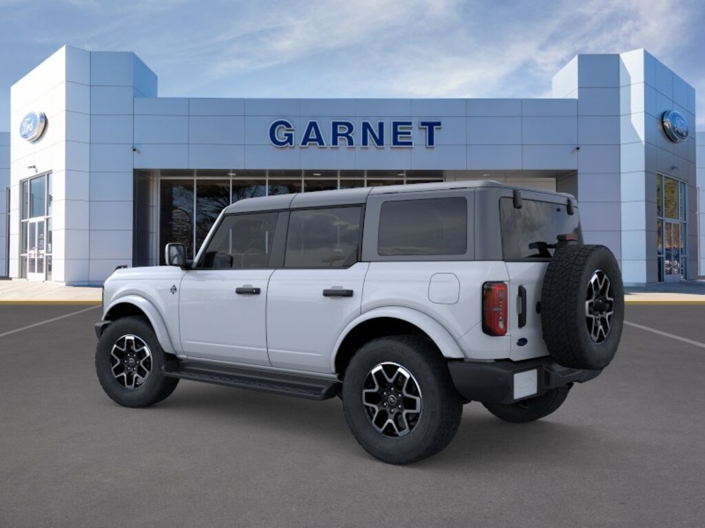 New 2026 Ford Bronco Outer Banks SUV