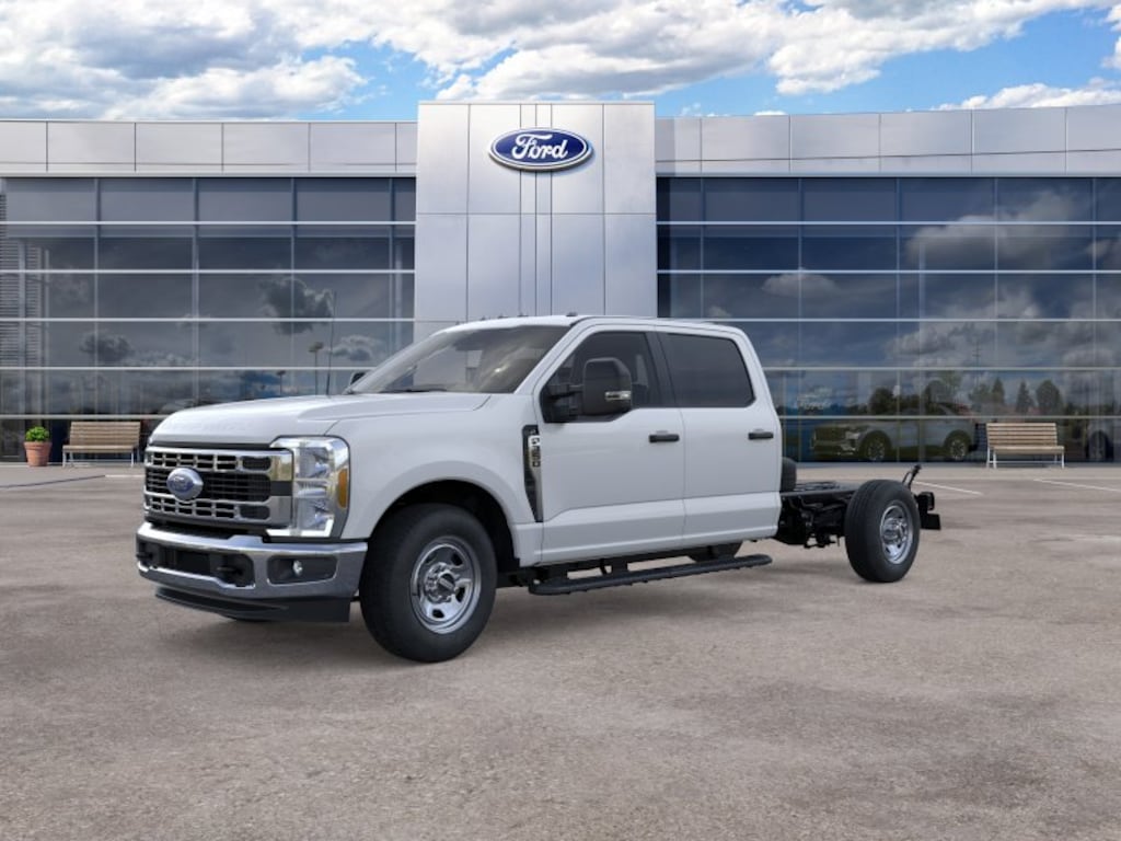 New 2026 Ford F-350 Chassis Truck Crew Cab