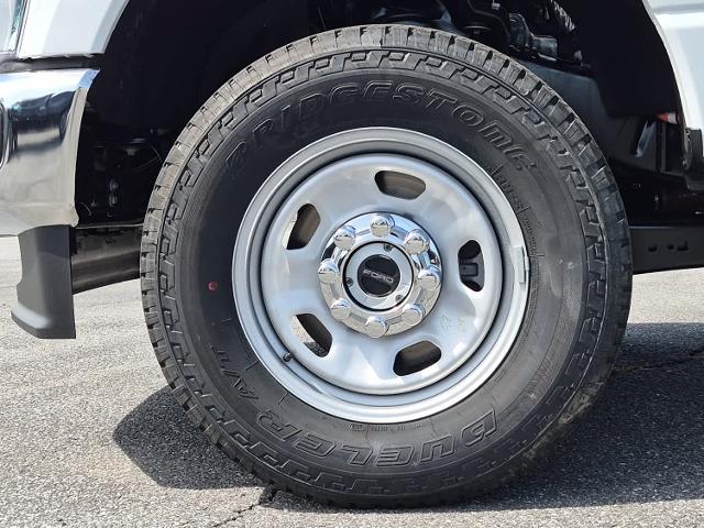 2026 Ford Super Duty F-350 SRW Chassis Cab F-350&reg; XL 4WD Crew Cab 179 WB 60 CA