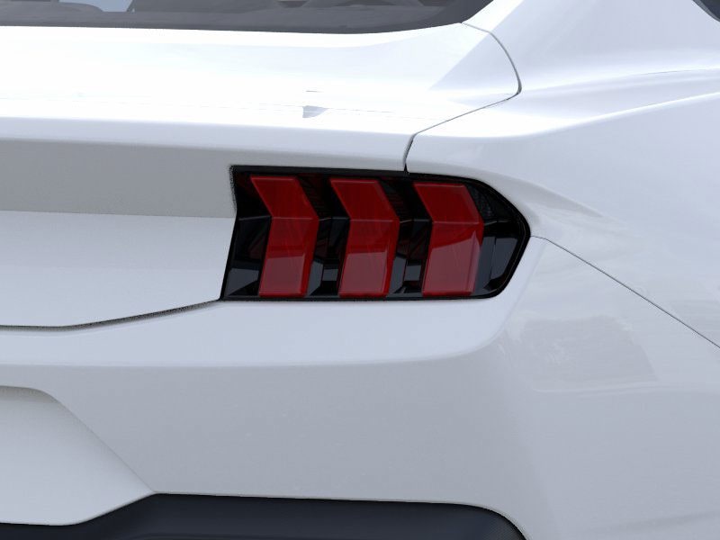 2025 Ford Mustang  30